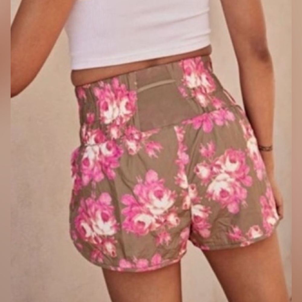 NWT FREE PEOPLE FP MOVEMENT The Way Home Shorts In Military Rose Combo sz Small - Picture 2 of 6